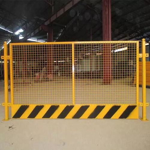基坑安全護(hù)欄是地鐵 建筑等施工現(xiàn)場(chǎng)不可缺少的安全防護(hù)產(chǎn)品